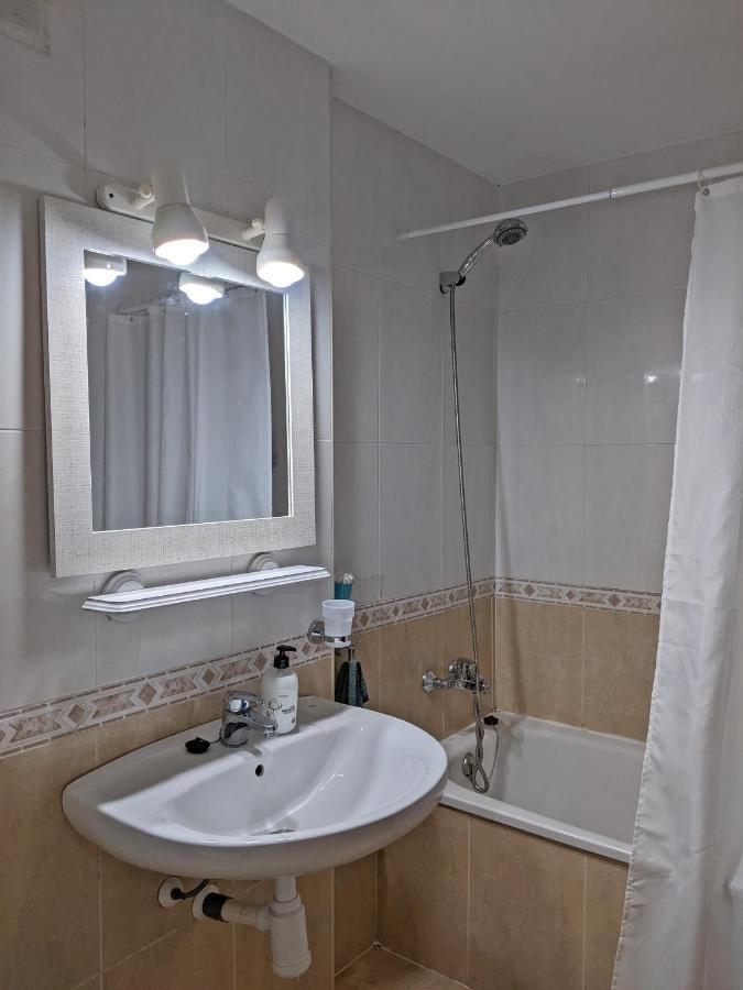 Апартаменты Apartamento Piscina Vilafortuny Камбрильс Экстерьер фото